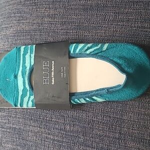 Saks Fifth Avenue no show liners